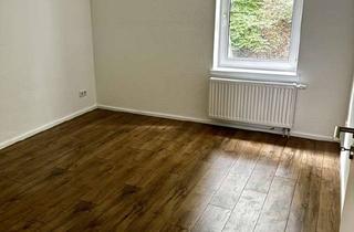 Wohnung mieten in Friedrich-Ebert-Str. 328, 42117 Elberfeld, Sanierte 3-Zimmer-Dachgeschoss-Wohnung | Zweitbezug
