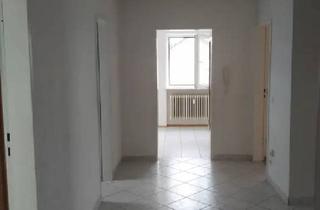 Wohnung mieten in 76877 Offenbach, Helle Dachgeschosswohnung in ruhiger Lage