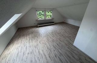 Wohnung mieten in Am Schloßgraben 10, 85376 Giggenhausen, Schöne 3-Raum-DG Wohnung mit Einbauküche in Massenhausen
