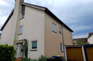 Haus kaufen in Gewerbestraße 98, 79194 Gundelfingen, Ein Haus zum wohlfühlen, mit gut durchdachten Wohnräumen. Die Gartenseite hat eine große Markise