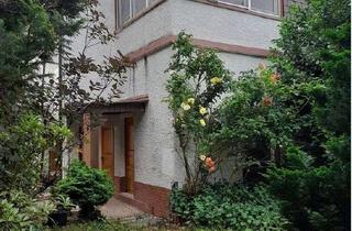Einfamilienhaus kaufen in 63225 Langen, Welch Potential in 63225 LANGEN ! Einfamilienhaus mit Anbau, Garten u. Teich sucht kreative neue Bes