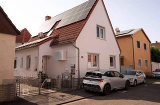 Haus kaufen in 68623 Lampertheim, EINZIEHEN & ZURÜCKLEHNEN | KERNSANIERT. EFFIZIENT. RUHIG.
