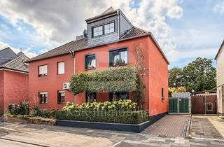 Doppelhaushälfte kaufen in 50226 Frechen, Stilvolle Doppelhaushälfte mit Naturpool und vielseitiger Nutzungsmöglichkeit!