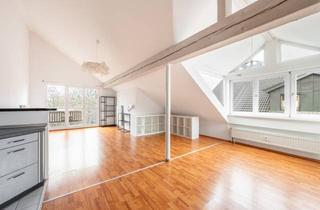 Loft kaufen in Tal, 81825 München, AIGNER - Helle Dachgeschosswohnung mit Loft-Charakter und sonnigem Balkon in Trudering