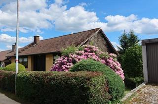 Haus kaufen in 95236 Stammbach, Herrlich grünes Grundstück mit tollem Weitblick ins Fichtelgebirge, bebaut mit EFH und Einliegerwohnung