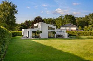 Villa kaufen in 29633 Munster, Architektenvilla mit beeindruckender Raumhöhe und parkähnlichem Grundstück