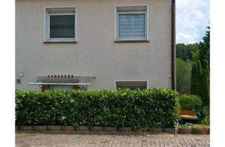 Haus kaufen in 58511 Lüdenscheid, Lüdenscheid - Reiheneckhaus mit großem Südbalkon und 3 Stellplätzen