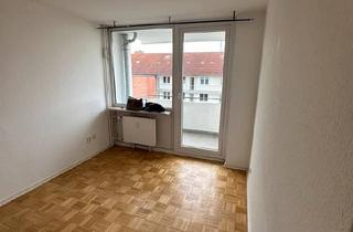 Wohnung kaufen in 24119 Kronshagen, Kronshagen - 1 12 Zimmer Wohnung saniert mit Balkon sehr ruhig ANFRAGESTOP
