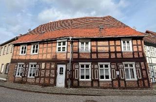 Haus kaufen in 39615 Seehausen, Seehausen (Altmark) - Fachwerkhaus in Werben (Elbe), Zwei-Familienhaus in der Altstadt
