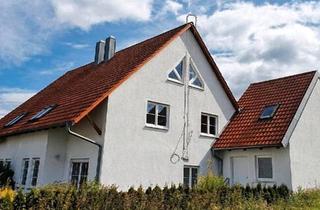 Doppelhaushälfte kaufen in 92660 Neustadt, Neustadt an der Waldnaab - Charmante Doppelhaushälfte mit Garage in ruhiger Süd-West-Lage