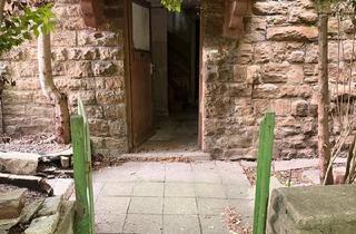 Wohnung kaufen in 58455 Witten, Witten - Reiheneckhaus mit kleinem Garten in Alt-Wetter zum Verkauf !