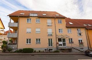 Wohnung kaufen in 04435 Schkeuditz, Schkeuditz - 2-Zimmer-Dachgeschosswohnung mit Loggia & 2 Stellplätz Schkeuditz