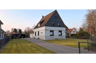 Haus kaufen in 27751 Delmenhorst, Delmenhorst - 2-Familien-Haus mit fast 3000 qm Grundstück