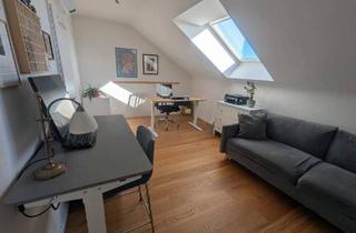 Wohnung kaufen in 96103 Hallstadt, Hallstadt - *provisionsfrei* Mit Einbauküche: Helle und klimatisierte Wohnung