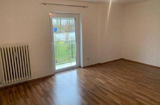 Wohnung kaufen in 85579 Neubiberg, Neubiberg - Sanierte 3 Zimmer 85qm Wohnung Balkon, Garten Neubiberg