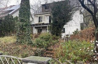 Haus kaufen in 71229 Leonberg, Leonberg - * Ihr Neubau-Projekt ? * oder * Opa & Omas Häuschen mit herrlichem Garten zum Sanieren *