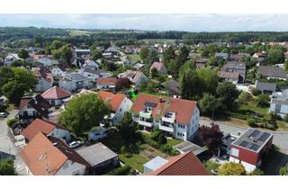 Wohnung kaufen in 88284 Wolpertswende, Bezugsfreie 3,5-Zimmer-Dachgeschosswohnung mit Garage, PV und Schwedenofen