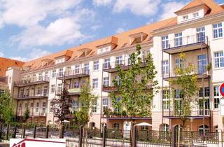 Wohnung kaufen in 76530 Innenstadt, Apartment im Batschari-Palais - sichere, rentable Kapitalanlage