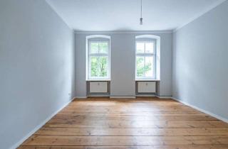 Wohnung kaufen in Audre-Lorde-Straße 73, 10997 Kreuzberg, Bezugsfreie Altbauwohnung in absoluter Top-Lage mit Tageslicht-Badezimmer, Wohnküche und Holzdielen