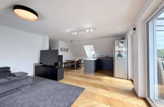Wohnung kaufen in 90431 Großreuth b Schweinau, Neuwertige 3 Zimmer Dachgeschosswohnung mit Außenstellplatz