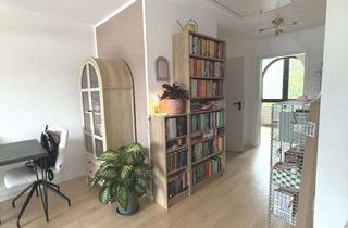 Wohnung kaufen in 53111 Bonn, Dachgeschosswohnung am Rande der Bonner Altstadt