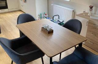 Wohnung mieten in 26131 Eversten, Teilmöblierte Dachgeschosswohnung - renoviert & stadtnah | mit EKB