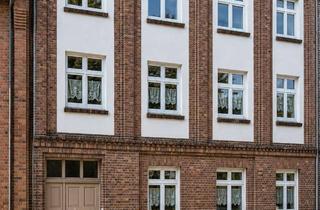 Wohnung mieten in Rathausstr. 18, 19322 Wittenberge, Geräumige 3-Zimmer-Altbauwohnung mit Balkon in direkter Nähe vom Rathaus