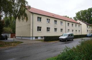 Wohnung mieten in Straße Des Aufbaus, 04571 Rötha, Ruhiges-Zuhause mit vier Zimmern 1.OG in Rötha