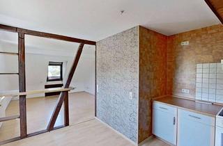 Wohnung mieten in Hauptstr. 10, 55767 Niederbrombach, Gemütliche 4-Zimmer-Dachgeschosswohnung über 2 Etagen mit EBK