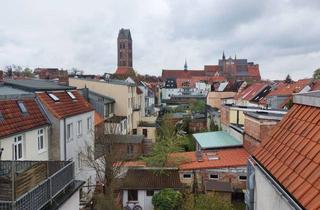 Wohnung mieten in Breite Straße 52, 23966 Altstadt, 1-Raum-Whg+DG+EBK+Badewanne
