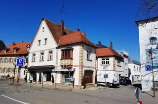 Wohnung mieten in Marktplatz 18, 91301 Forchheim, Provisionsfrei! Am Paradeplatz 1.OG schöne helle Wohnung/Büro im renovierten Altbau