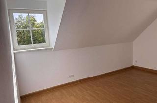Wohnung mieten in Dora-Helene-Str., 04575 Neukieritzsch, Dachgeschosswohnung mit hellen Räumen in Lobstädt