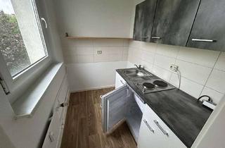 Wohnung mieten in Helmut-Welz-Straße, 06449 Aschersleben, Ideal für Singles oder Pärchen! Einbauküche ist bereits vorhanden!