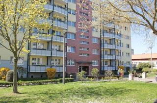 Wohnung mieten in Lindenstr. 25, 06526 Sangerhausen, Seniorengerechte 3 Raumwohnung mit Kyffhäuserblick