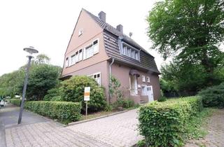 Einfamilienhaus kaufen in 53840 Troisdorf, Freistehendes 7 Zimmer Einfamilienhaus mit großem Garten