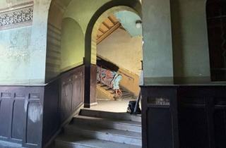 Mehrfamilienhaus kaufen in 04177 Altlindenau, Unsaniertes, denkmalgeschütztes Mehrfamilienhaus in Leipzig