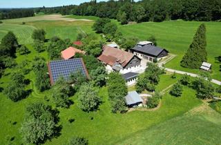 Haus kaufen in 88289 Waldburg, Landwirtschaftliches Anwesen mit zwei Wohnhäusern, Flächen und vielseitigem Nutzungspotenzial