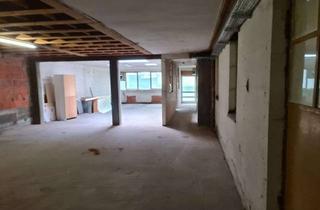 Gewerbeimmobilie mieten in Schäferstr. 28, 66953 Pirmasens, Lagerräume mit Garage zu vermieten