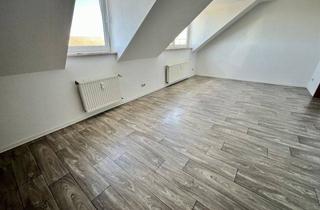 Wohnung mieten in Adolf-Damaschke-Str. 51, 08606 Oelsnitz, 3-Raumwohnung im DG - 1. Jahr 10 % Kraxelrabatt
