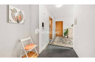 Wohnung kaufen in 72336 Balingen, Attraktive 2,5-Zimmer-Dachgeschosswohnung mit Garage und Loggia mit Weitblick nach Süden