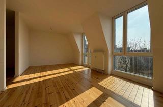 Wohnung kaufen in Berliner Allee 253, 13088 Weißensee, Bezugsfreie, vollständig sanierte 3-Zimmer-DG-Wohnung mit Balkon in Weißensee