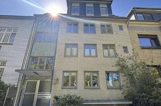 Wohnung kaufen in Richardstraße 88, 22089 Eilbek, Große Wohnung, nah an der Alster, nah an der City, Blick ins Grüne, 2-3 Zimmer, schöner Balkon.