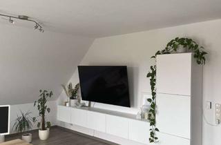 Wohnung mieten in 26639 Wiesmoor, Helle 2‑Zimmer-Dachgeschosswohnung mit Einbauküche in ruhiger Sackgasse in Wiesmoor (Primelstraße)