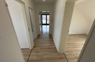 Wohnung mieten in Schulstraße 21, 86462 Langweid, 2-Zimmer-Dachgeschosswohnung mit Loggia