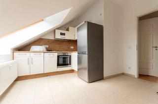 Wohnung mieten in William-Zipperer-Straße 81, 04179 Leutzsch, Attraktive Wohnung im Dachgeschoss mit Einbauküche | ebenerdige Dusche | Parkettboden | Aufzug