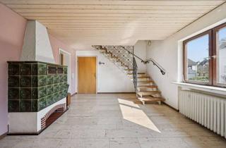 Haus kaufen in 73660 Urbach, Ein Haus mit 2 Wohneinheiten im DHH-Stil, Garten, Loggia, Wintergarten und 3 Garagen-Stpl.
