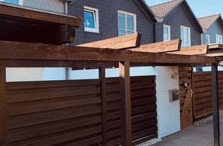 Haus mieten in Hirschgrund 71, 23627 Groß Grönau, Ansprechendes 4-Zimmer-Reihenhaus mit EBK in Groß Grönau, Groß Grönau