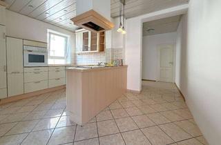 Anlageobjekt in 91301 Forchheim, Solides Mehrfamilienhaus in attraktiver stadtnaher Lage – ideal für Investoren und Eigennutzer