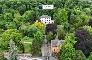 Wohnung kaufen in 55545 Bad Kreuznach, Großzügige Dachgeschosswohnung am Schlosspark mit Dachterrasse und zwei Stellplätzen