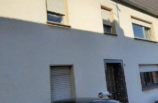 Mehrfamilienhaus kaufen in 66346 Püttlingen, Püttlingen - Attraktives 5- Parteienhaus